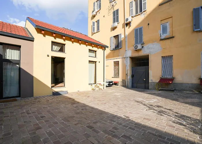 Del Re House, Parking Free